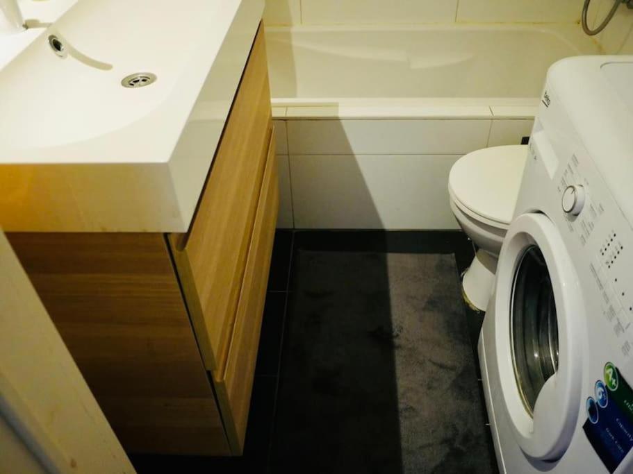 Ixelles: Superbe Appartement, Idealement Situe ブリュッセル エクステリア 写真