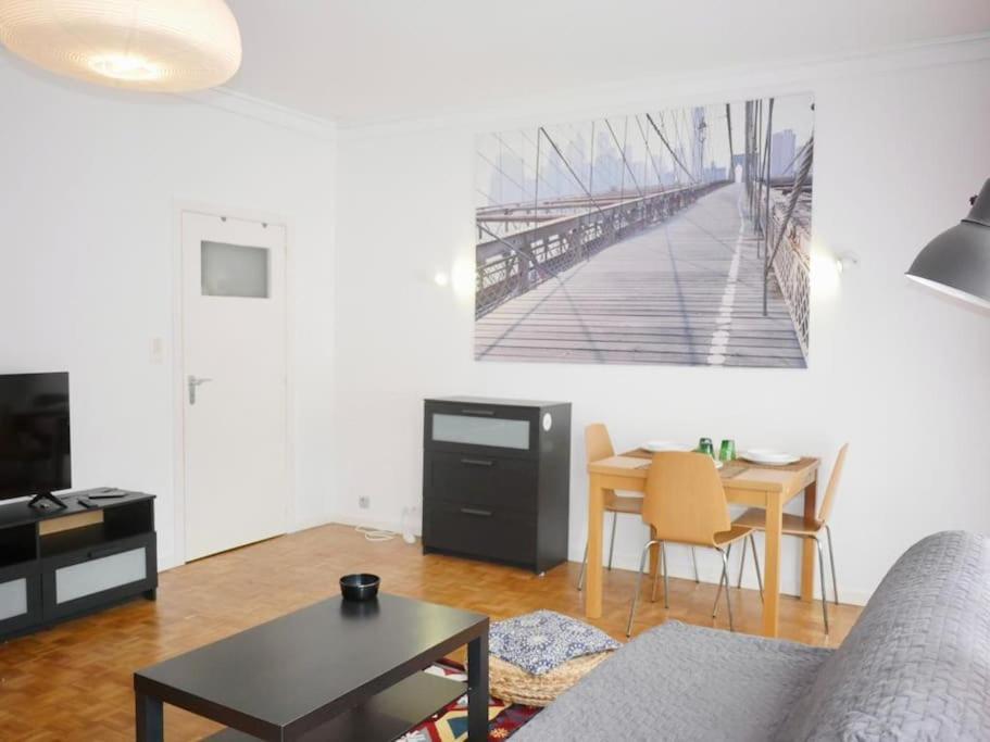 Ixelles: Superbe Appartement, Idealement Situe ブリュッセル エクステリア 写真