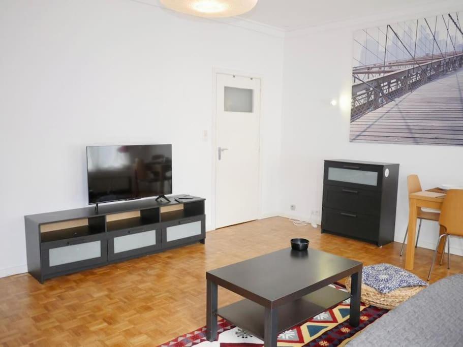 Ixelles: Superbe Appartement, Idealement Situe ブリュッセル エクステリア 写真