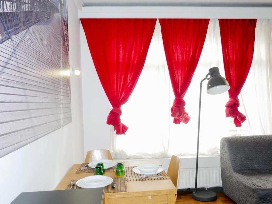 Ixelles: Superbe Appartement, Idealement Situe ブリュッセル エクステリア 写真