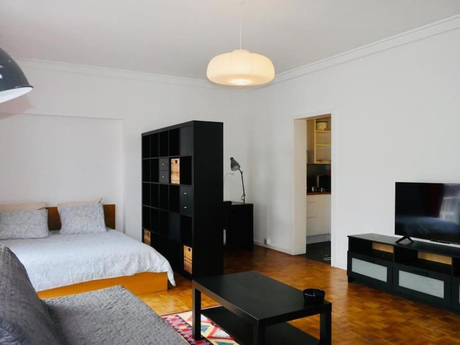 Ixelles: Superbe Appartement, Idealement Situe ブリュッセル エクステリア 写真